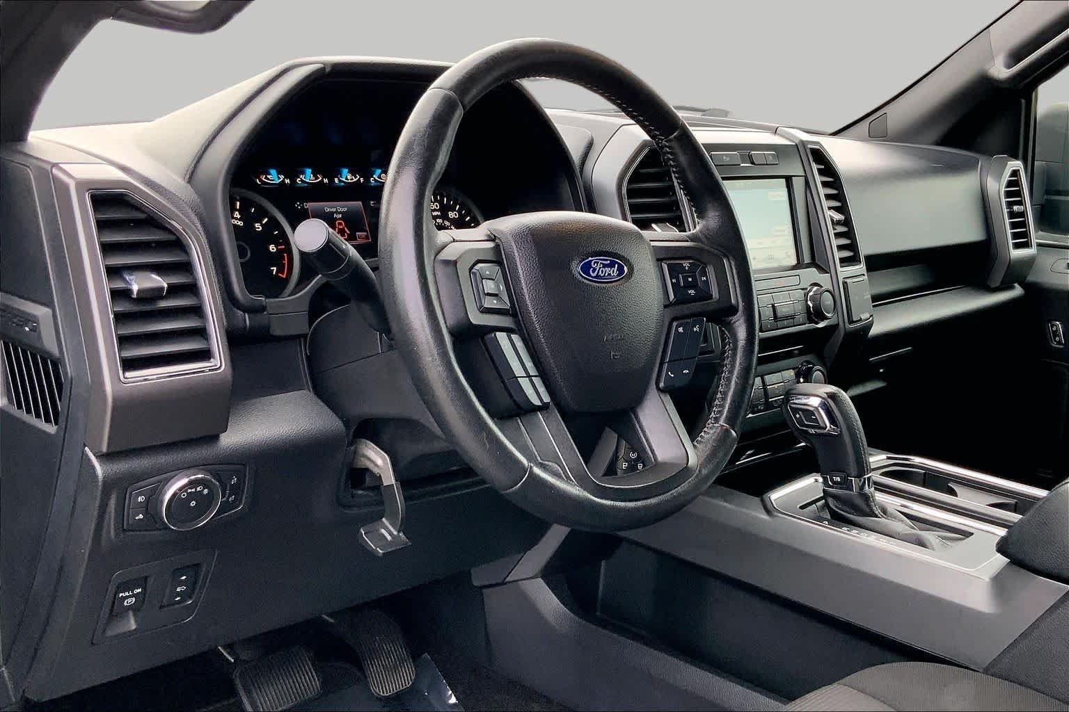 Used 2017 Shadow Black Ford XLT image 16