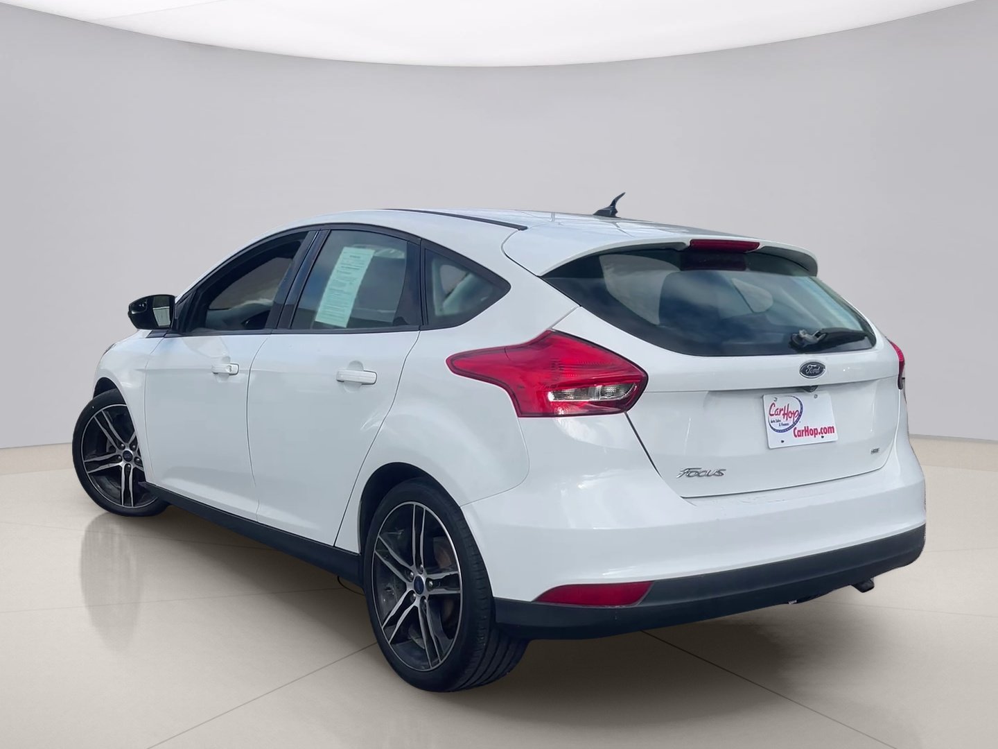 Used 2017 White Ford SE image 4