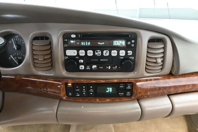 2002 Buick LeSabre Limited - Photo 35