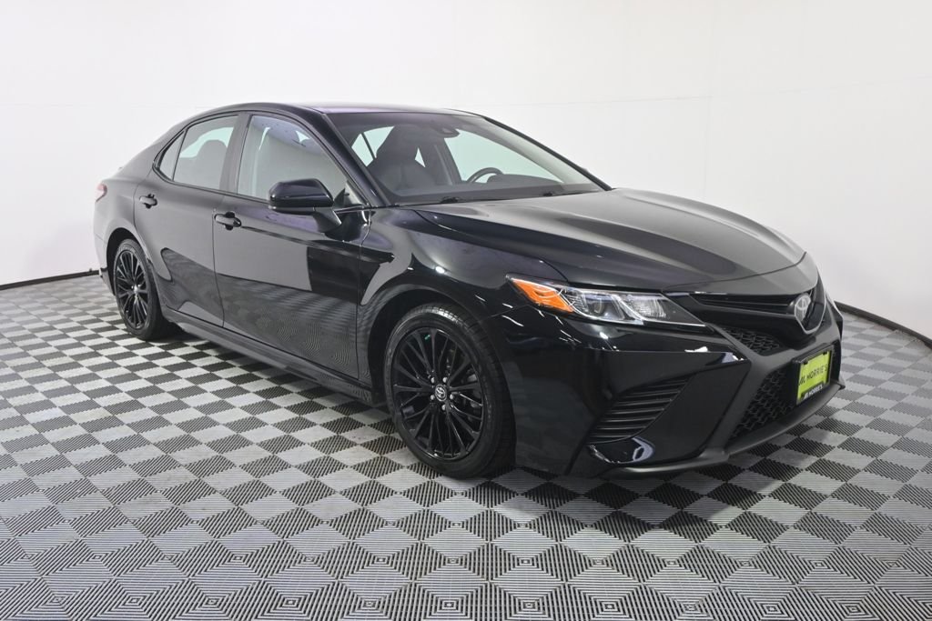 Used 2019 Midnight Black Metallic Toyota SE image 8