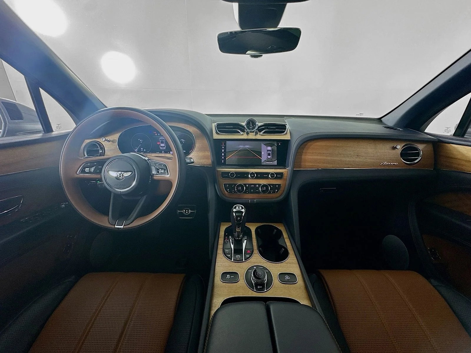 Used 2023 Silver Bentley  image 4