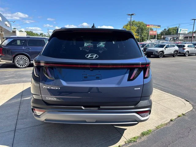 Certified Used 2025 Blue Hyundai SEL Convenience image 17