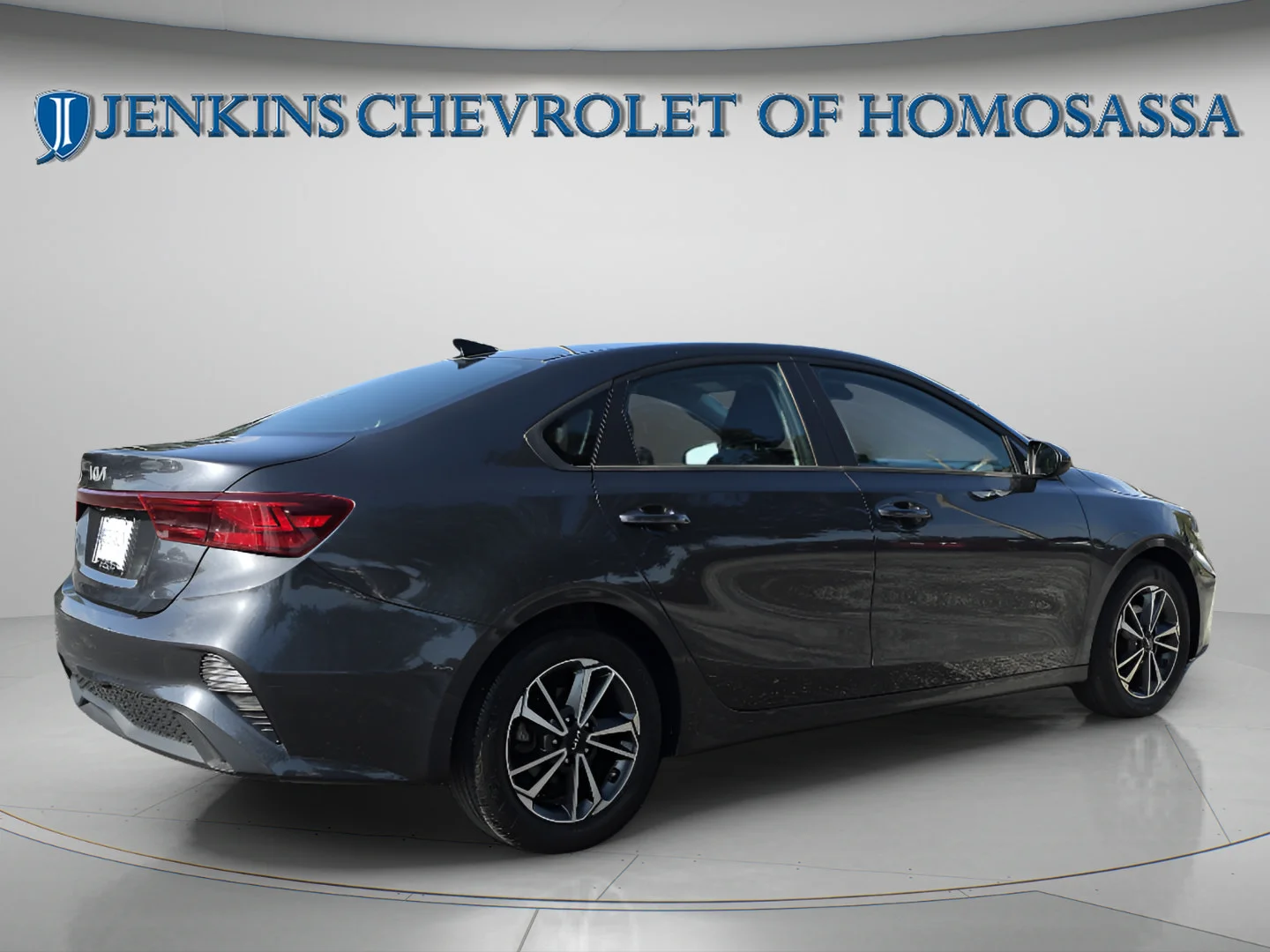 Used 2023 Gravity Gray Kia LXS image 4
