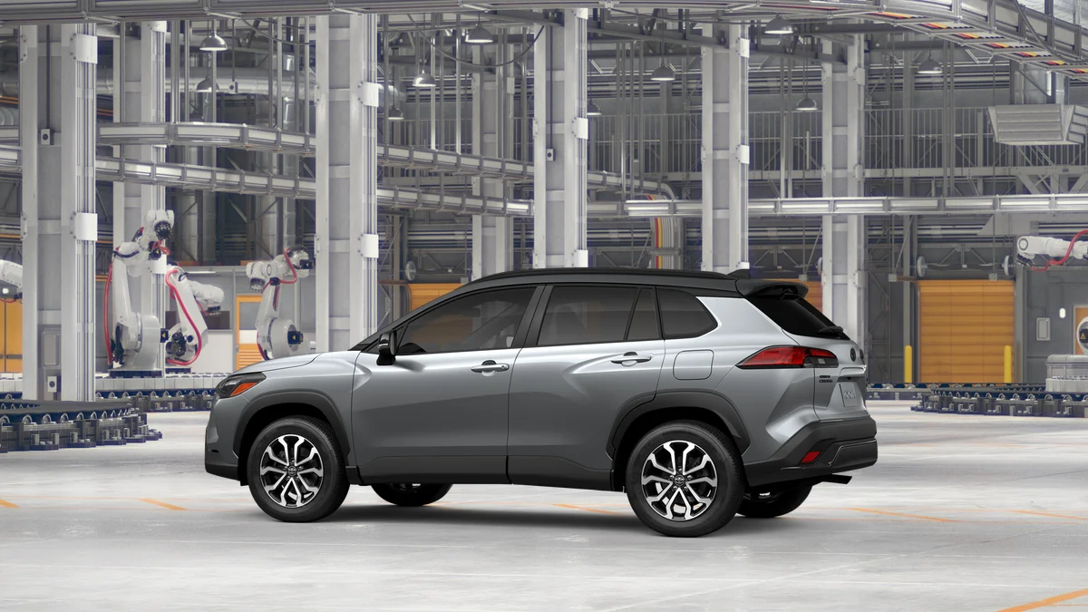 New 2026 Sonic Silver with Jet Black roof Toyota Hybrid SE image 5