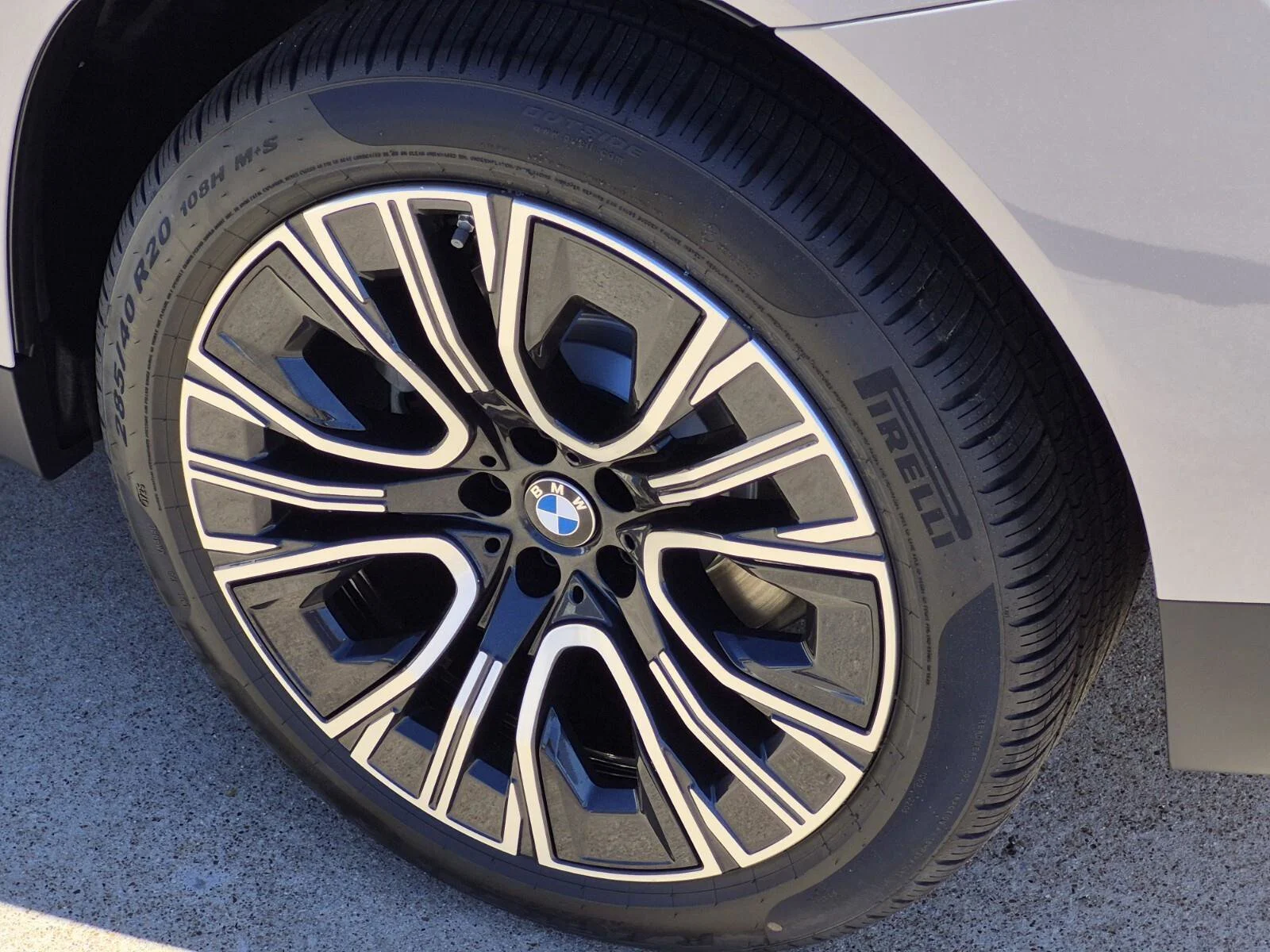 New 2026 Dune Grey Metallic BMW 30 xDrive image 7