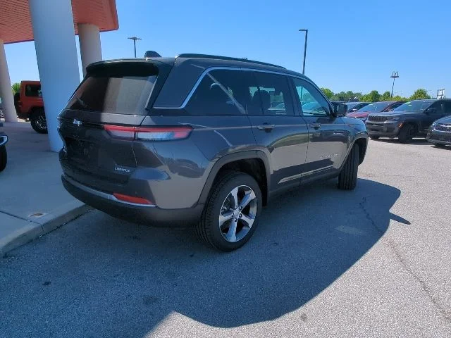 New 2026 Gray Jeep Limited image 32