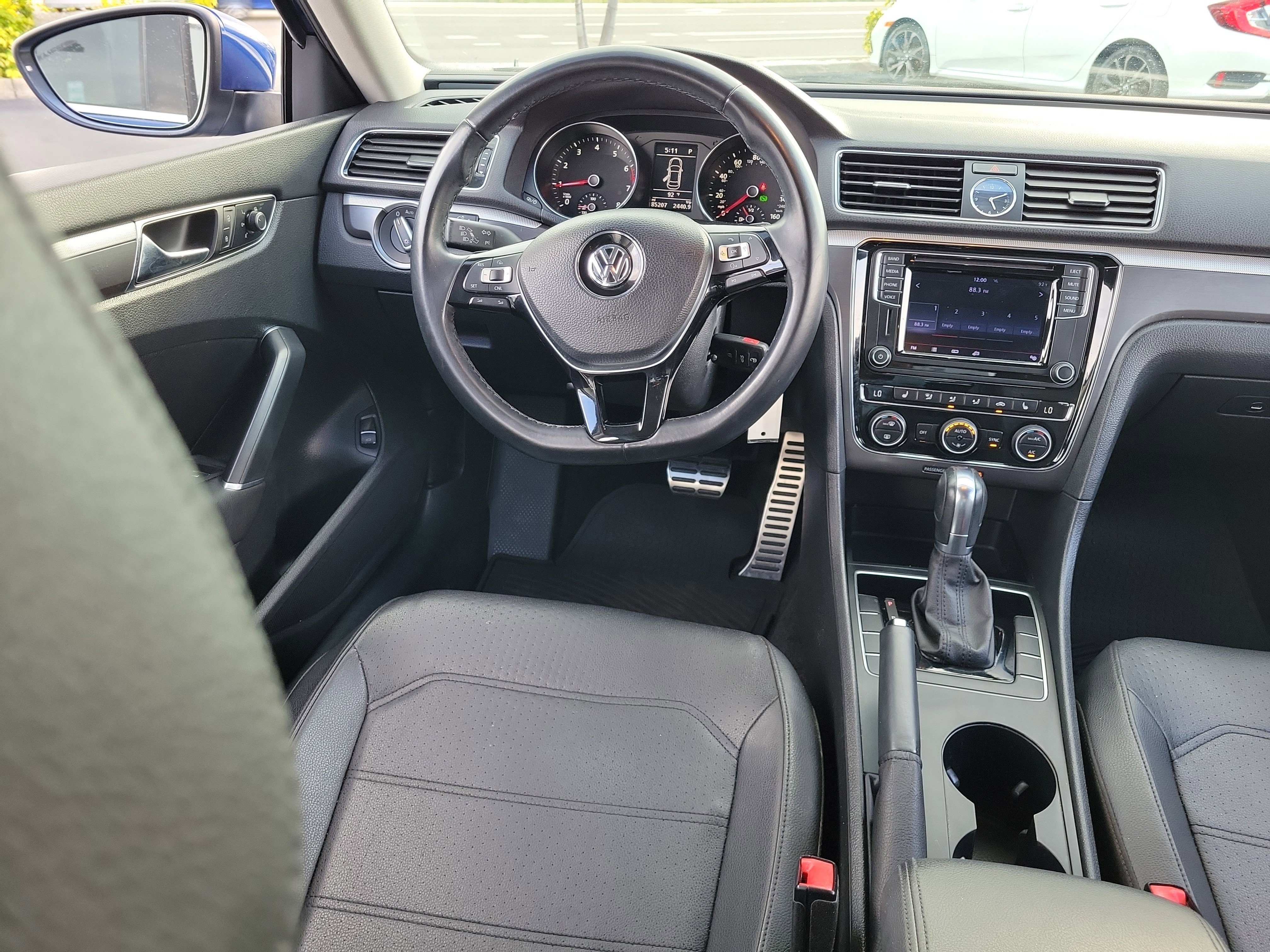 Used 2017 Reef Blue Metallic Volkswagen R-Line w/Comfort Pkg image 16