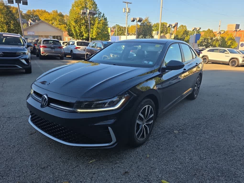 Certified Used 2026 Deep Black Pearl Volkswagen SE image 10