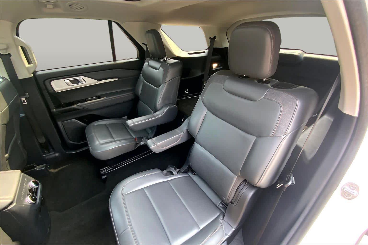 Used 2025 Star White Ford Active image 21