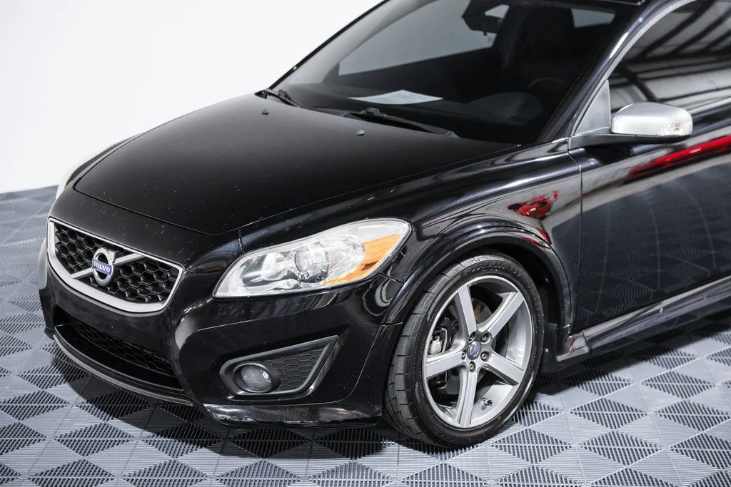 Used 2011 Black Volvo T5 R-Design image 19