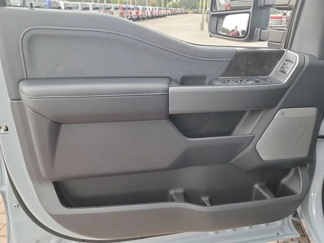 New 2026 Gray Metallic Ford Lariat image 17