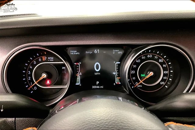 Used 2023 Black Clearcoat Jeep Mojave image 30