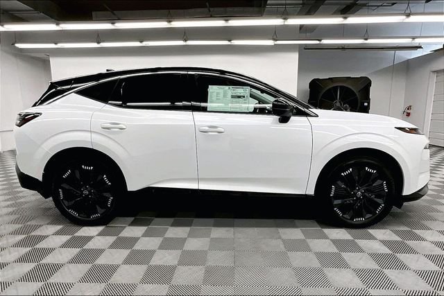 New 2026 Everest White Pearl/Black Nissan Platinum image 19