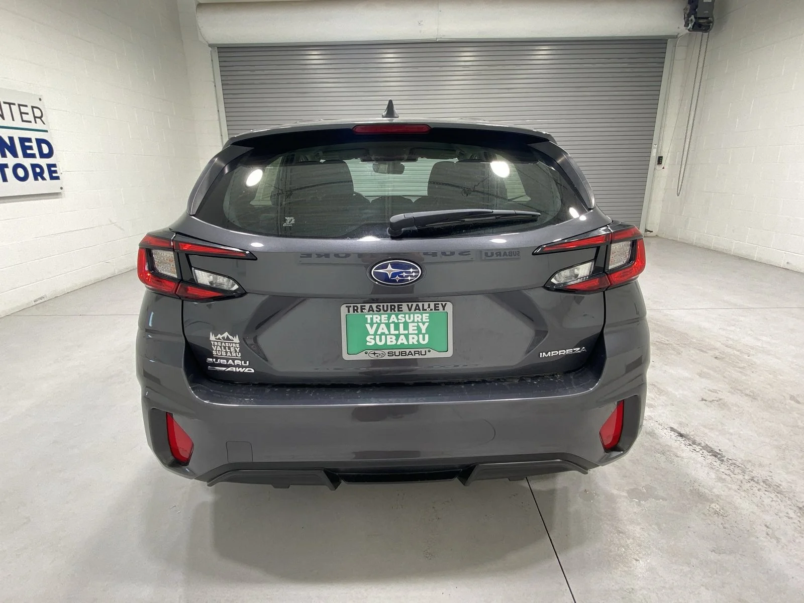 Used 2024 Gray Subaru Base image 7