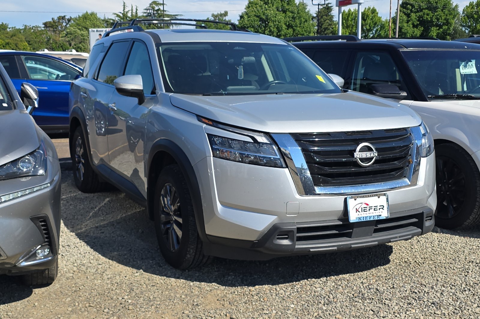 Used 2022 Brilliant Silver Metallic Nissan SV image 2