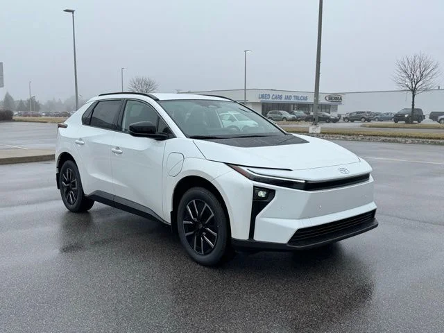 2026 Toyota bZ XLE - Photo 3