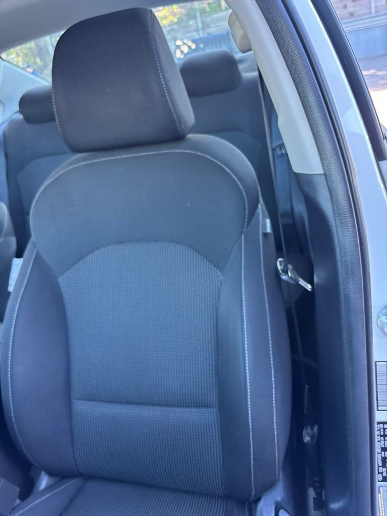 Used 2021 White Kia LXS image 12