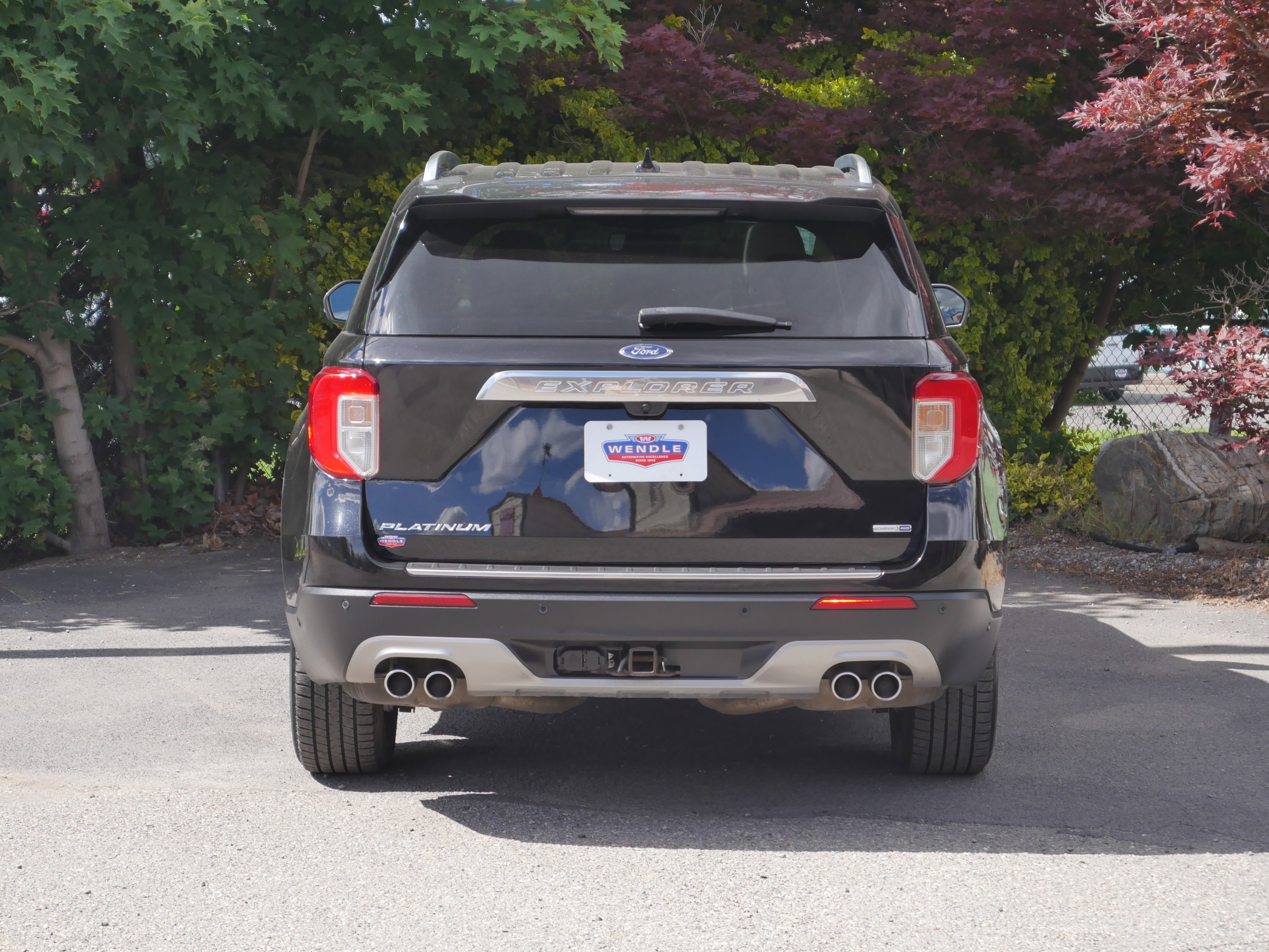 Certified Used 2020 Black Metallic Ford Platinum image 21