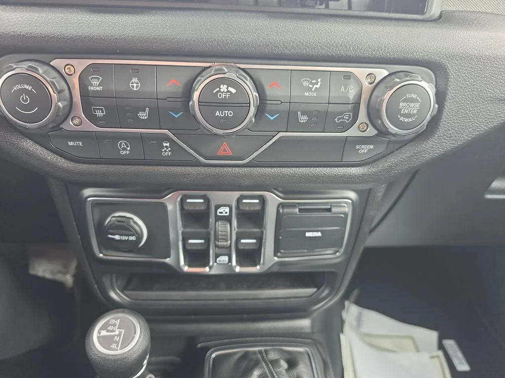 New 2026 Anvil Clearcoat Jeep Sport S image 18