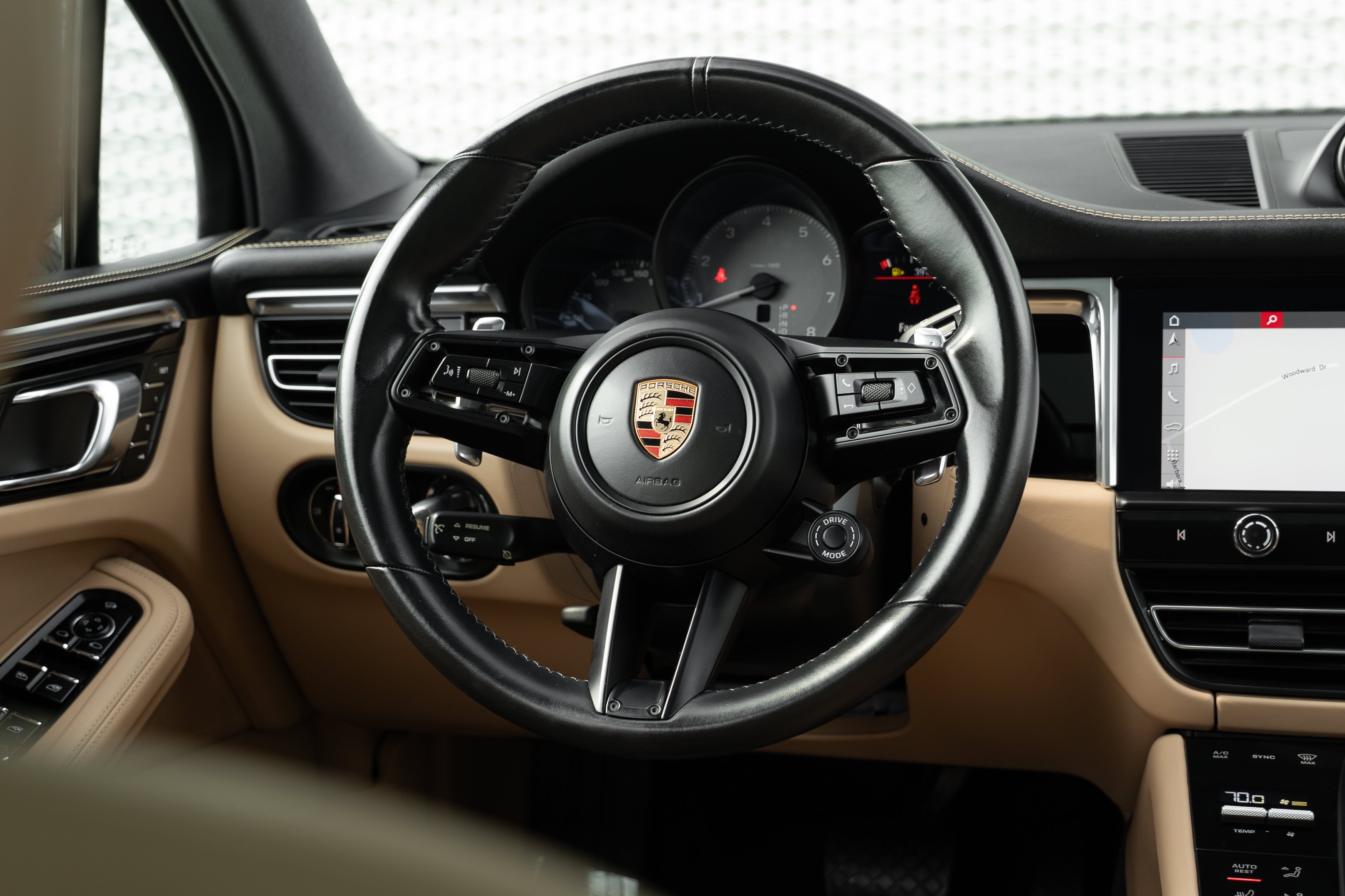 Used 2022 Night Blue Metallic Porsche S image 9