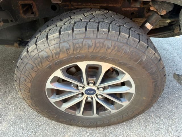 Certified Used 2020 Magnetic Ford XLT image 14