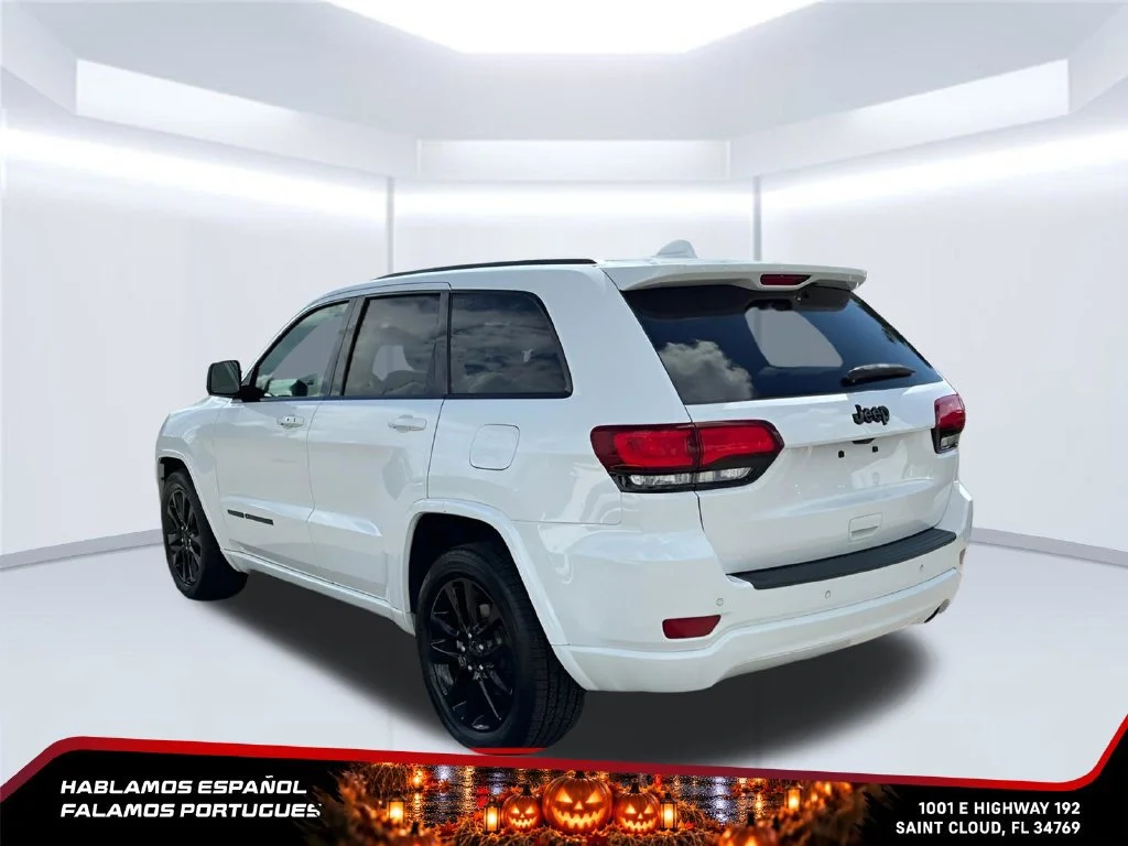 Used 2021 White Jeep Laredo X 4x2 image 3