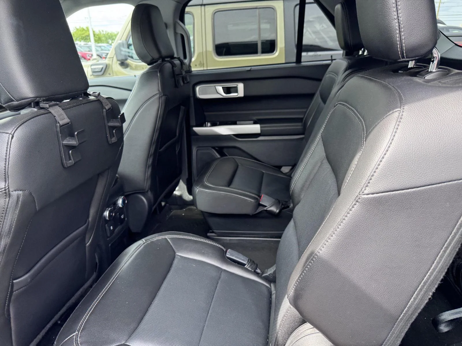 Used 2022 Agate Black Ford Limited image 9