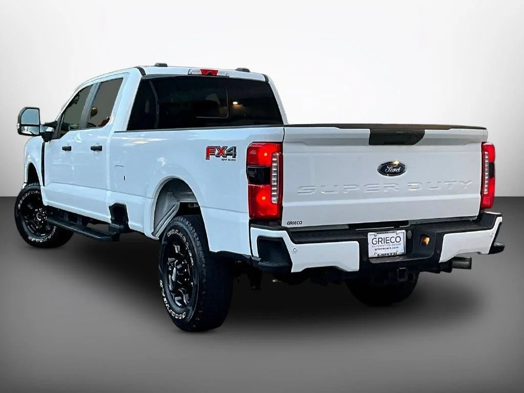 Used 2024 Oxford White Ford XL image 5