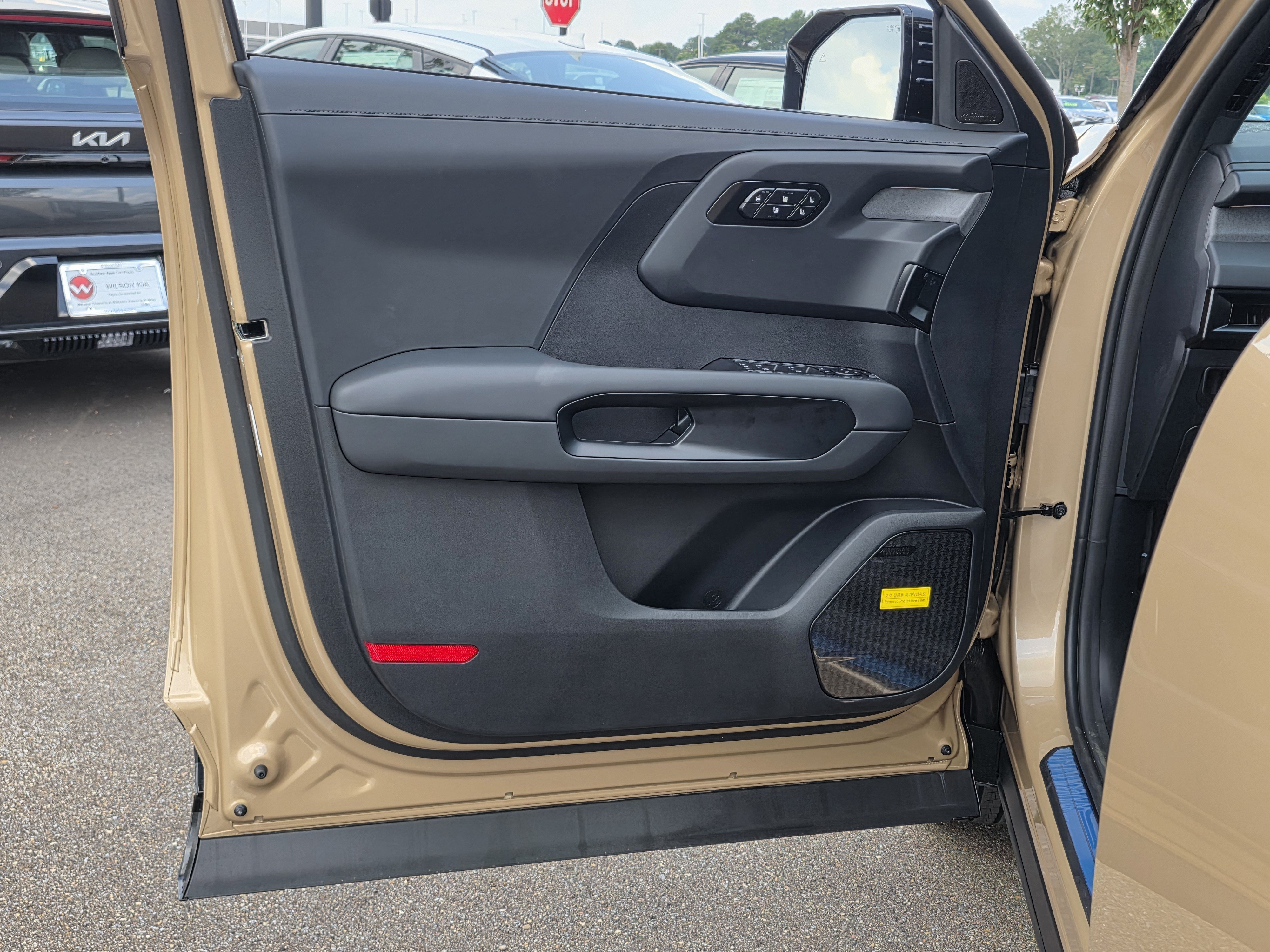 New 2027 Terrain Brown Kia X-Line SX image 12