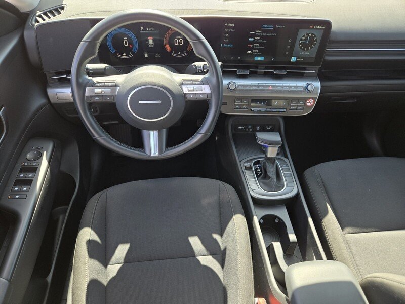 Used 2025 White HYUNDAI SEL FWD image 13