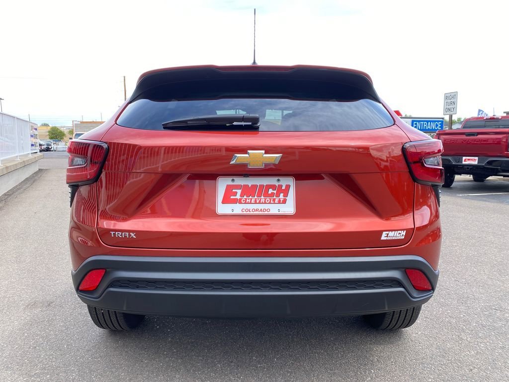 Used 2024 Cayenne Orange Metallic Chevrolet LS image 4