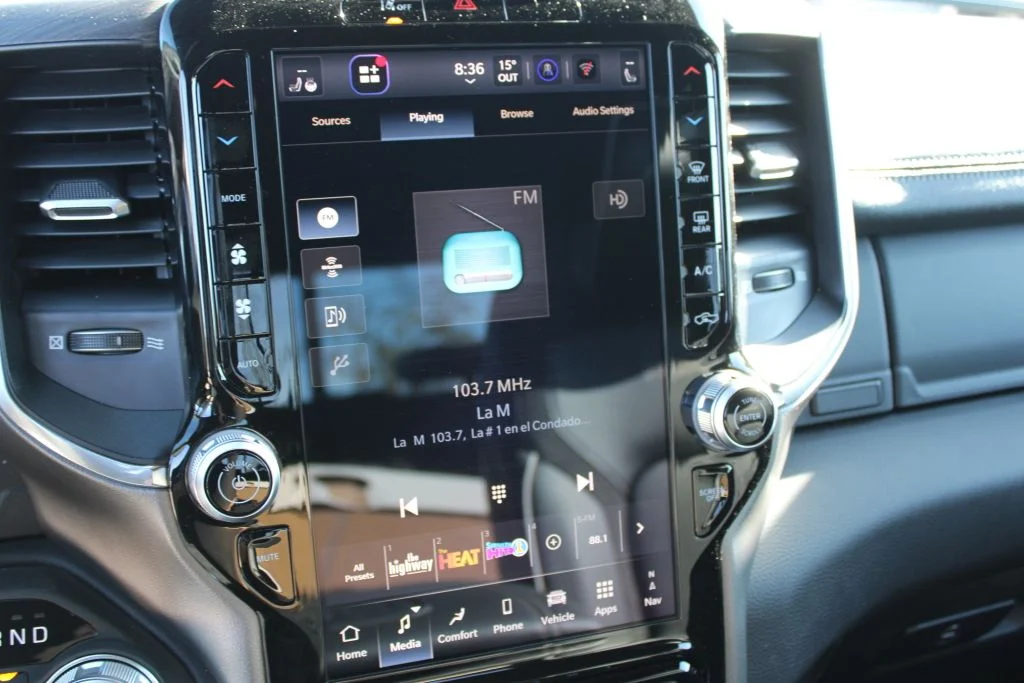New 2026 Serrano-Green Metallic Exterior Paint Ram Laramie image 25