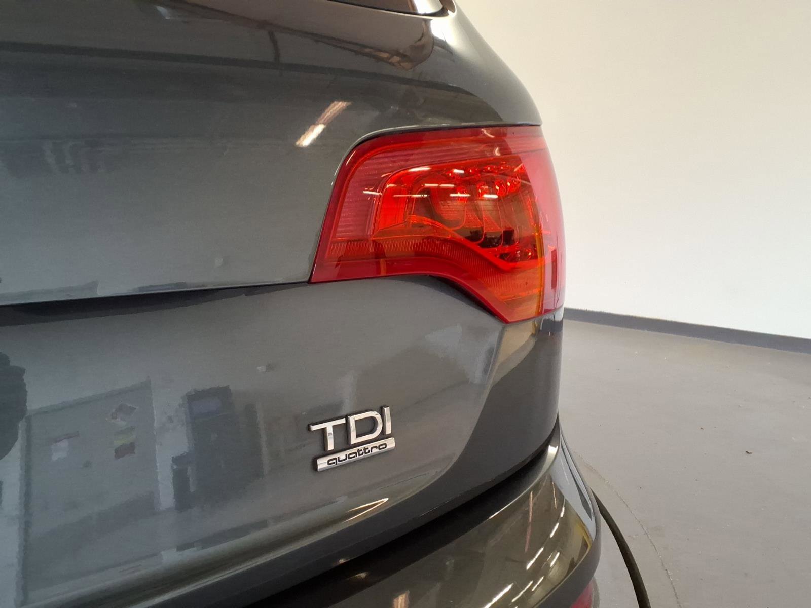 Used 2013 Gray Audi 3.0L TDI Prestige image 10