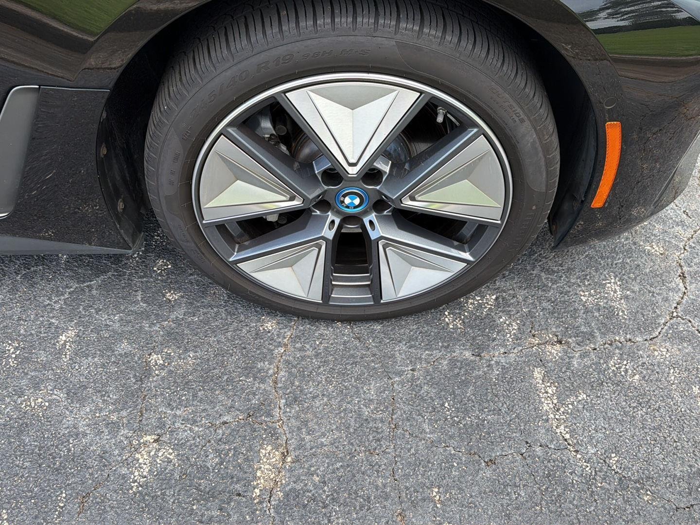 Used 2023 Black Sapphire Metallic BMW eDrive35 image 39