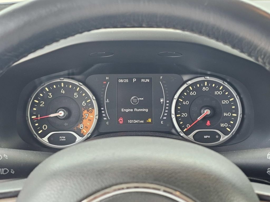 Used 2017 Blue Jeep Latitude image 29