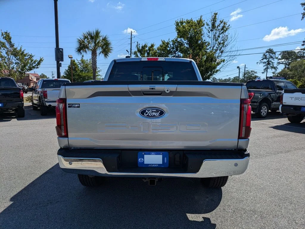 New 2026 Iconic Silver Metallic Ford Lariat image 5