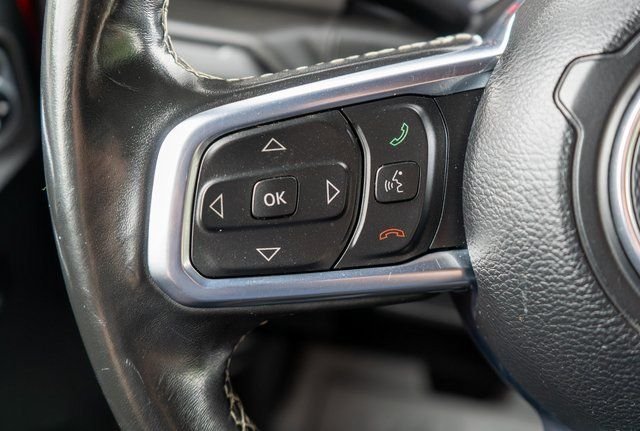 Used 2020 Red Jeep Sport image 19