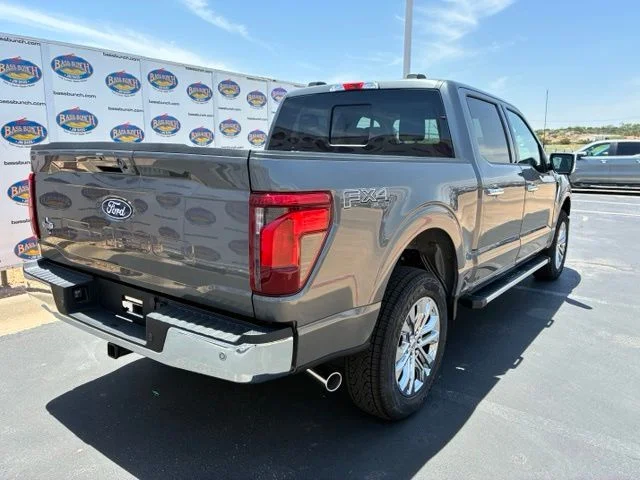 New 2026 Carbonized Gray Metallic Ford XLT image 4