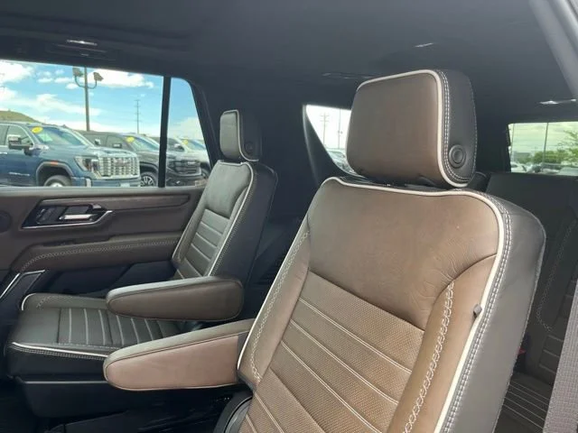 Used 2026 Onyx Black GMC Denali Ultimate image 20