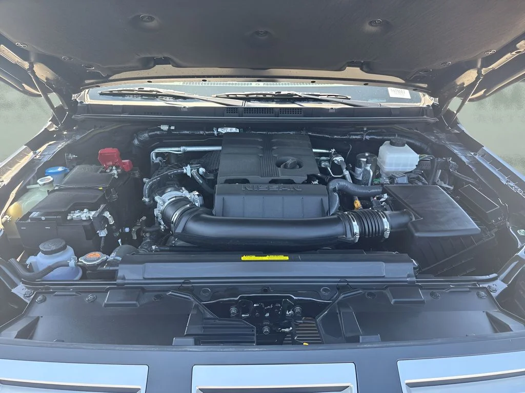 Used 2025 Black Nissan PRO-4X image 28