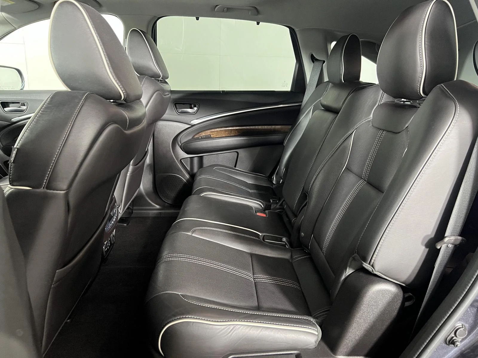 Used 2019 Gunmetal Metallic Acura SH-AWD w/Advance w/RES image 11