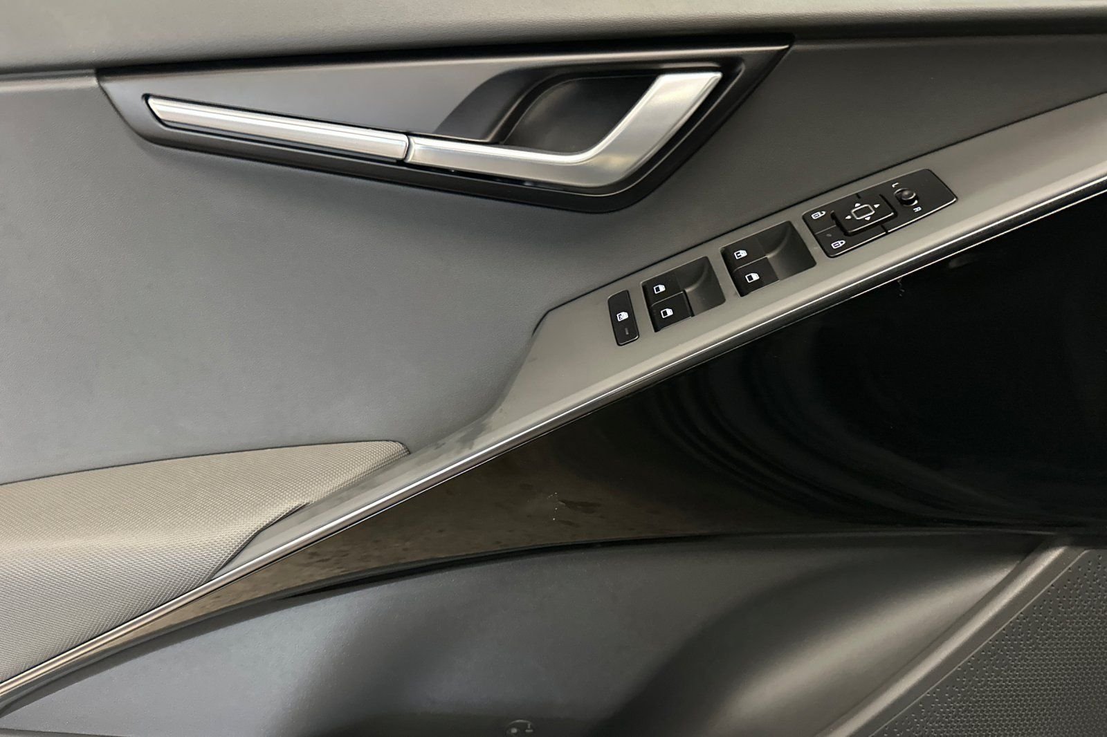 New 2026 Aurora Black Pearl Kia WIND image 7