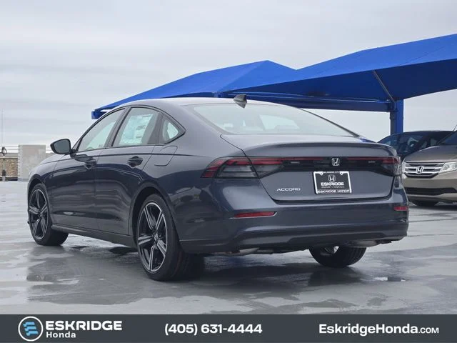 New 2026 Meteorite Gray Metallic Honda SE image 3