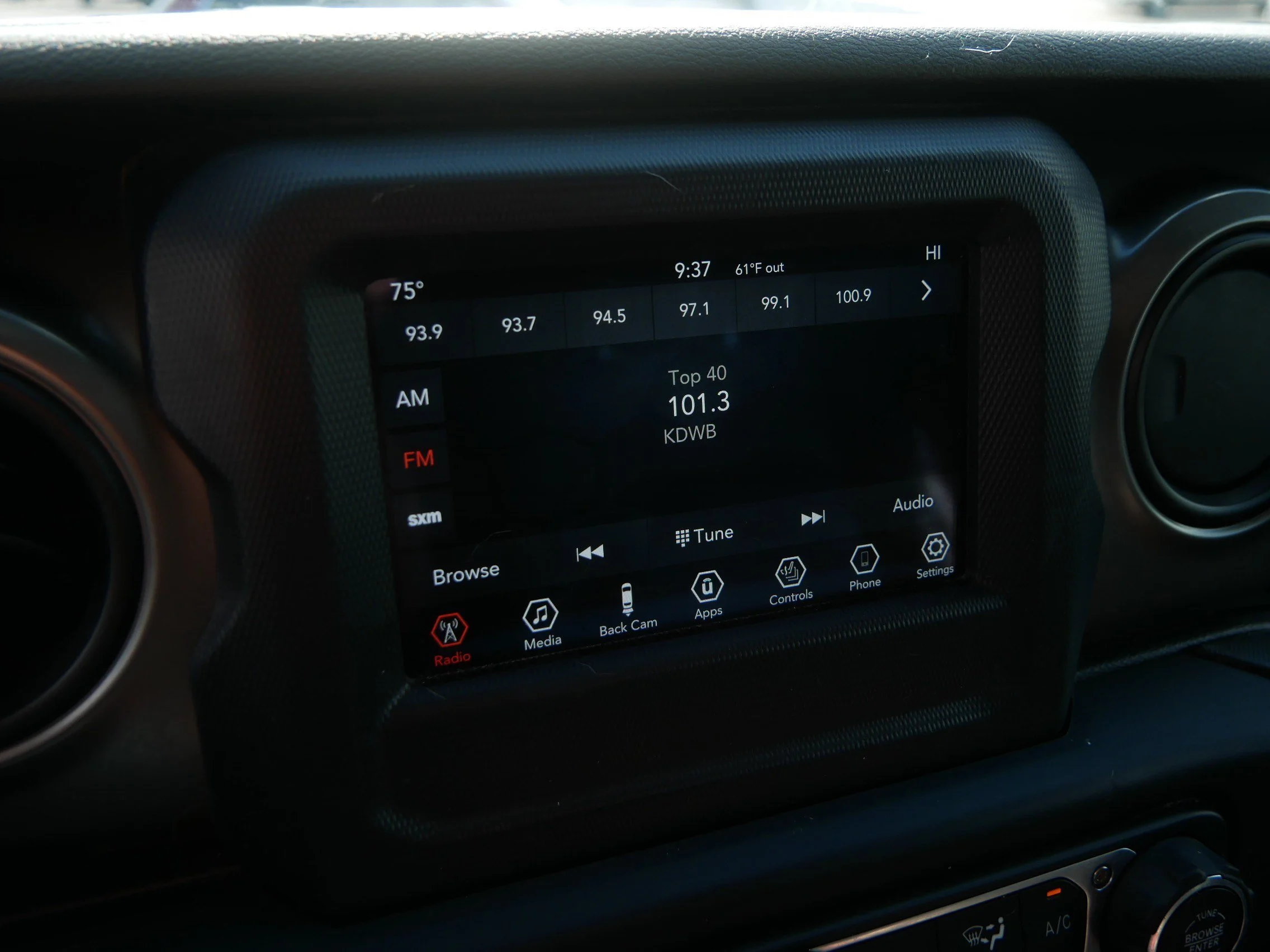 Used 2019 Ocean Blue Metallic Clearcoat Jeep Sport S image 28