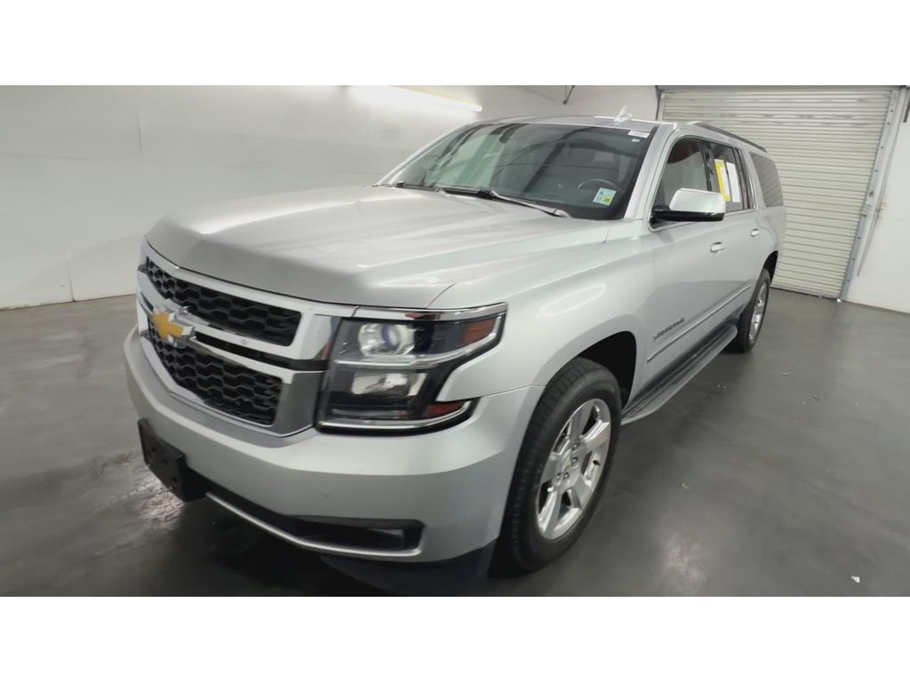 Used 2016 SILVER ICE METALLIC Chevrolet LT image 4