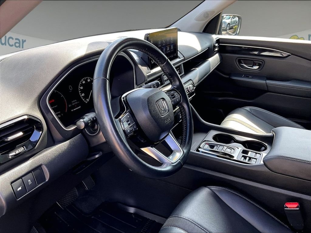 Used 2024 Black Honda EX-L image 8