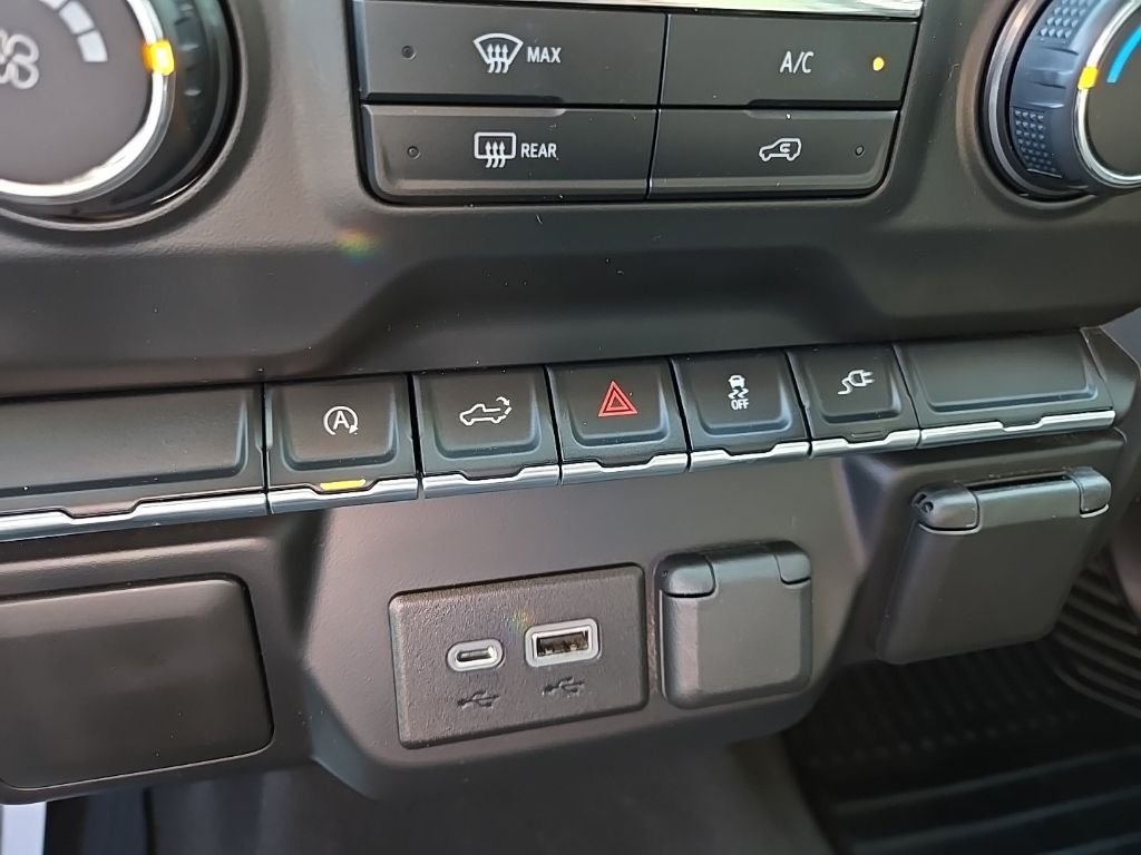 Used 2021 Gray Chevrolet Custom image 60