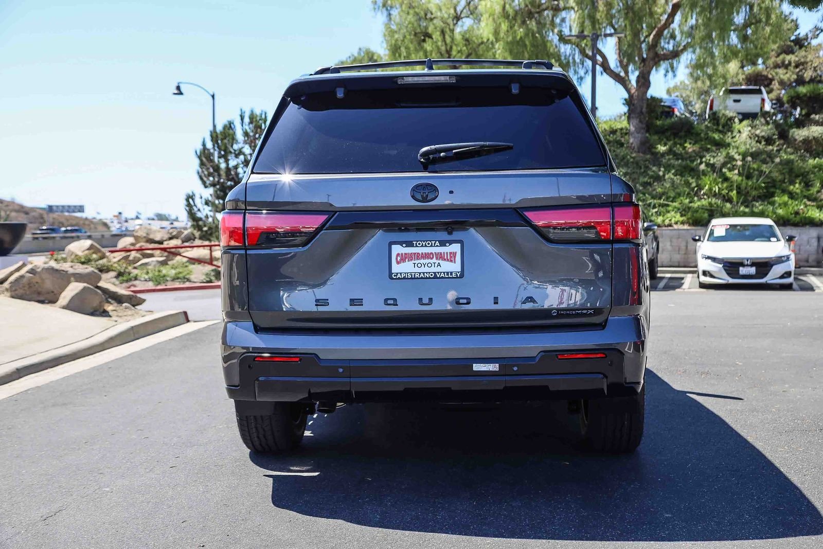 New 2026 Magnetic Gray Metallic Toyota  Platinum image 5