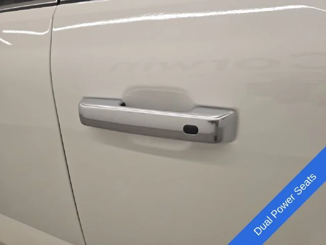 New 2026 Star White Metallic Tri-Coat Ford Platinum® image 9