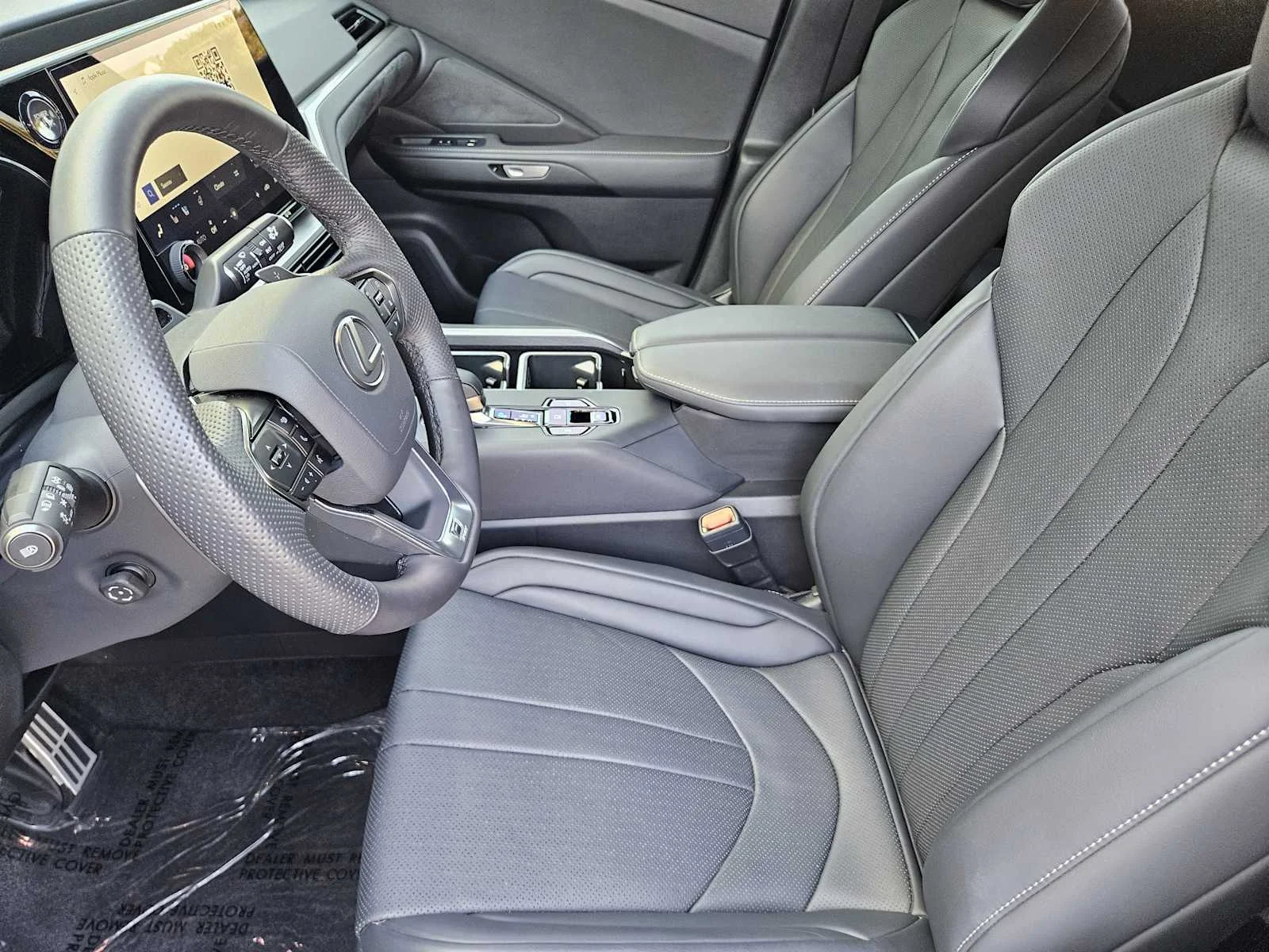 Certified Used 2025 WIND CHILL PEARL Lexus F SPORT Premium image 8